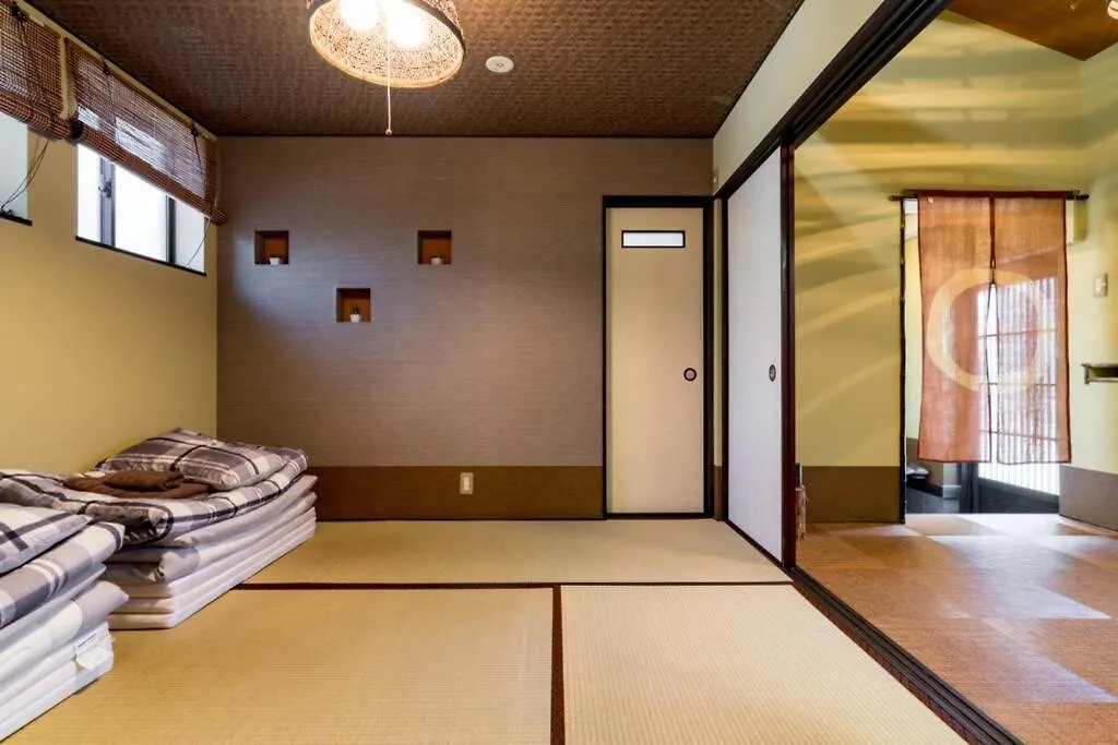 三十三間堂近くのカノンハウス Kanon House Kyoto 0*,  Japon